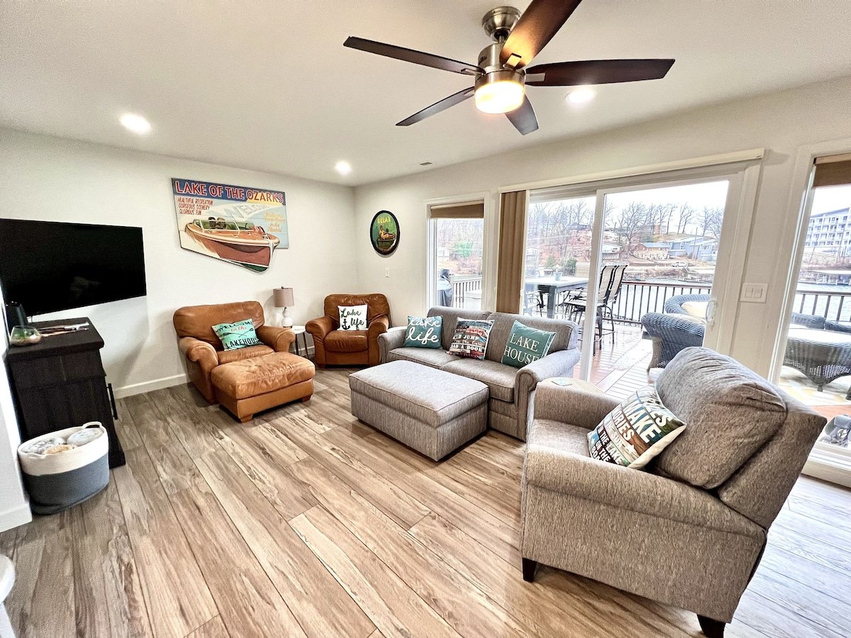 Redbud House (Sleeps 10)